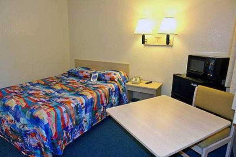 6-mammoth Lakes, Ca Hotel